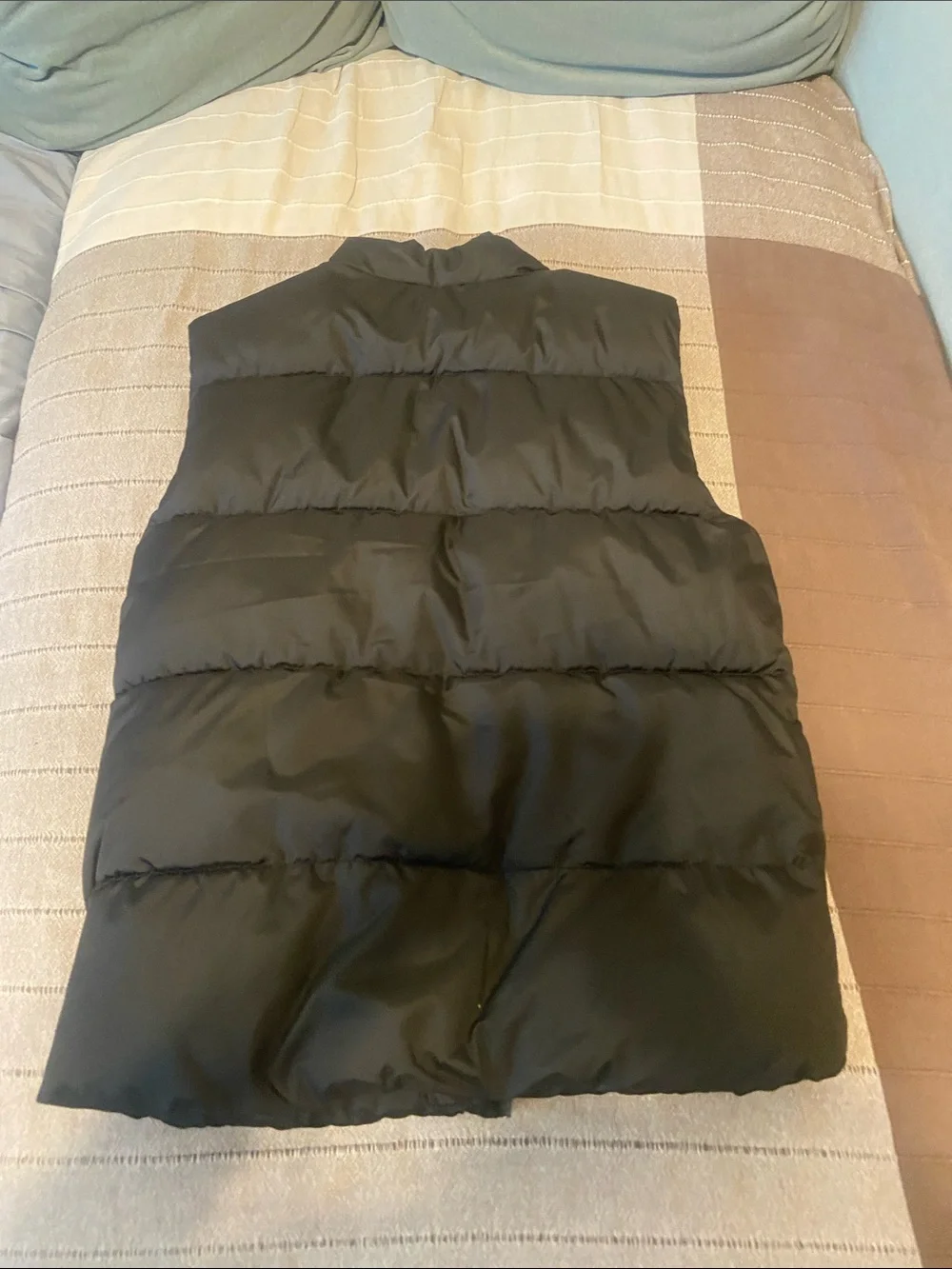 Old Navy Boy’s Black Puffer Vest - Lightweight Insulated Vest NWOT